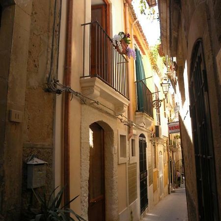 Al Blu Ortigia Apartments Siraküza Dış mekan fotoğraf